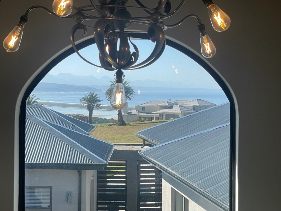 4 Bedroom Property for Sale in Baron View Western Cape